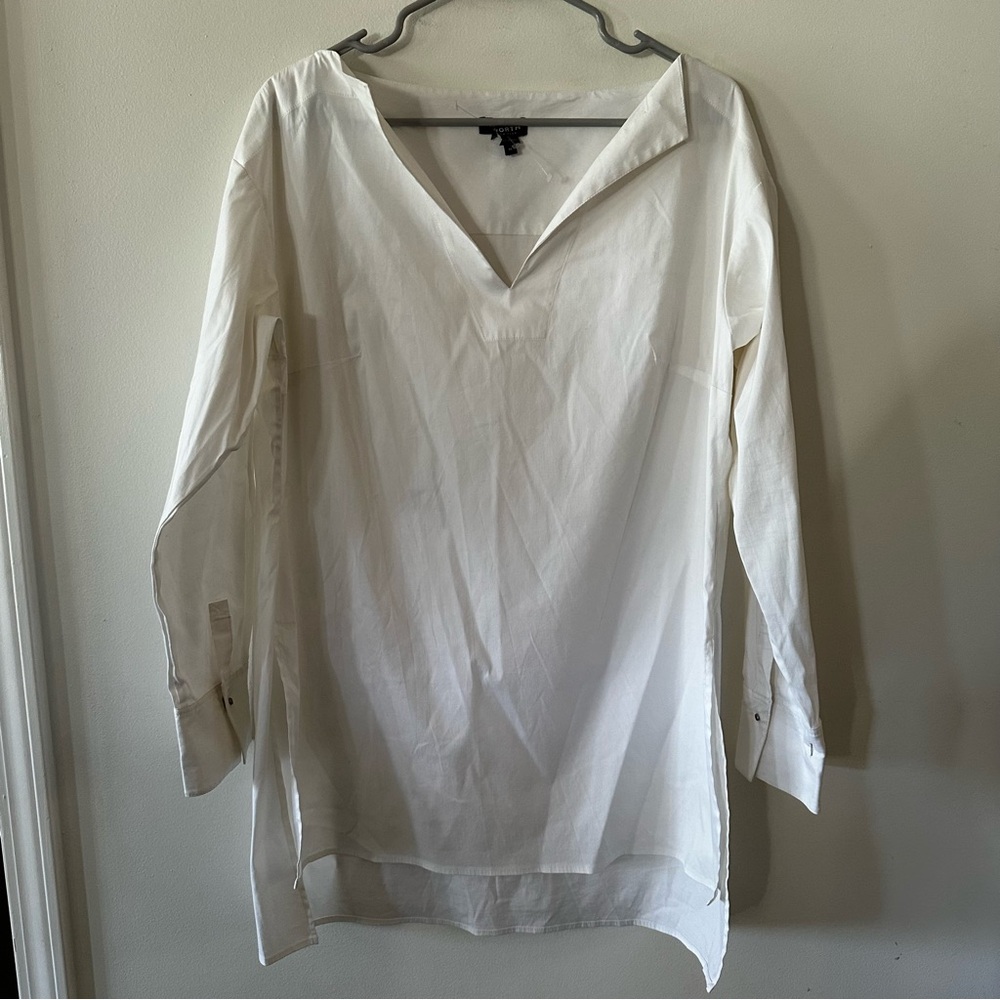 Worth White crisp & pressed V-Neck Button-Down Tunic Shirt